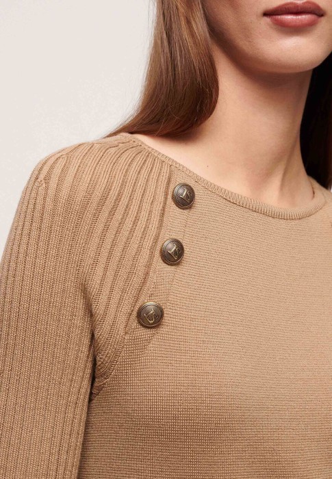 платье  из проверенных материалов спереди