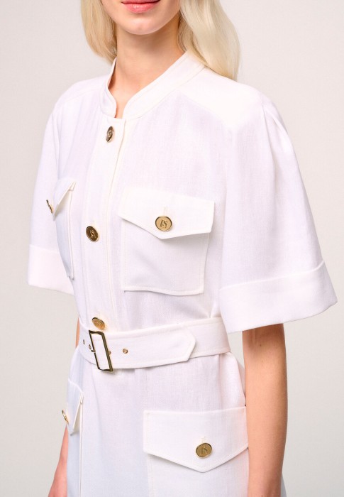 Товар белого цвета с внутренней стороны