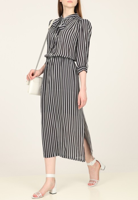 платье  по цене 44730 руб вид справа