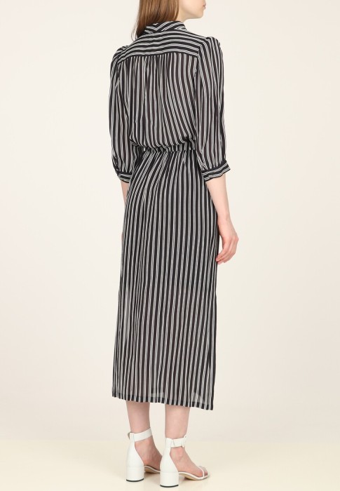 Товар синего цвета с внутренней стороны