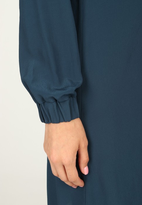 Товар синего цвета с внутренней стороны