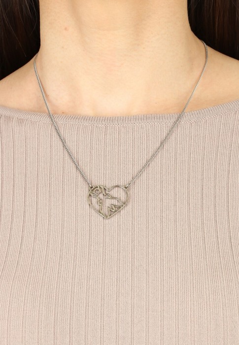 Товар розового цвета с внутренней стороны