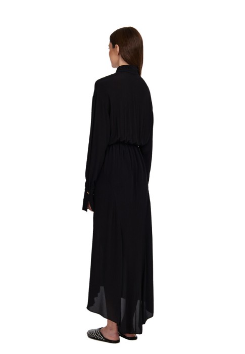 Товар черного цвета с внутренней стороны