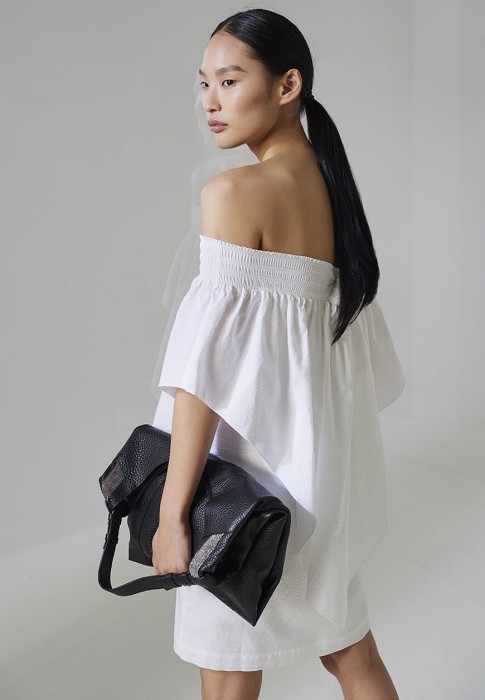 Продукция для женщин фото