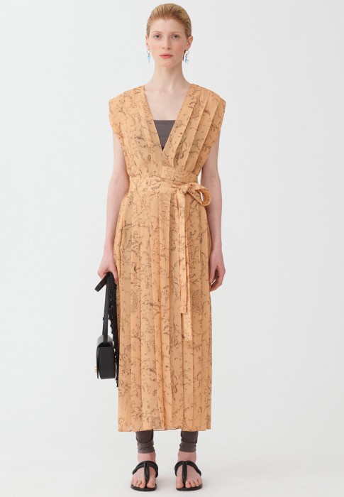 платье  по цене 65597 руб вид справа