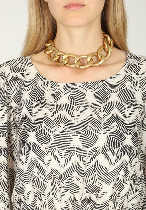 Товар серого цвета с внутренней стороны