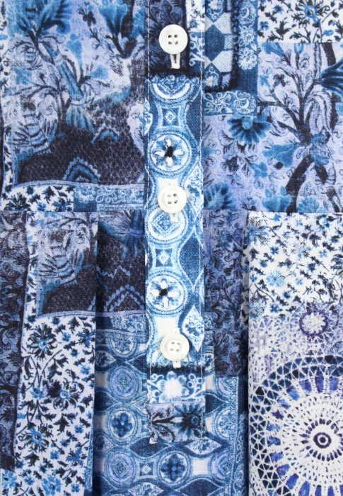 Товар синего цвета с внутренней стороны