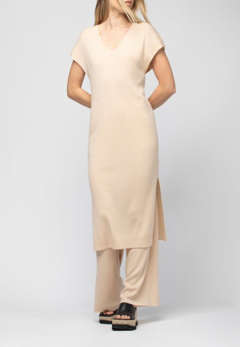 платье  по цене 38430 руб вид справа