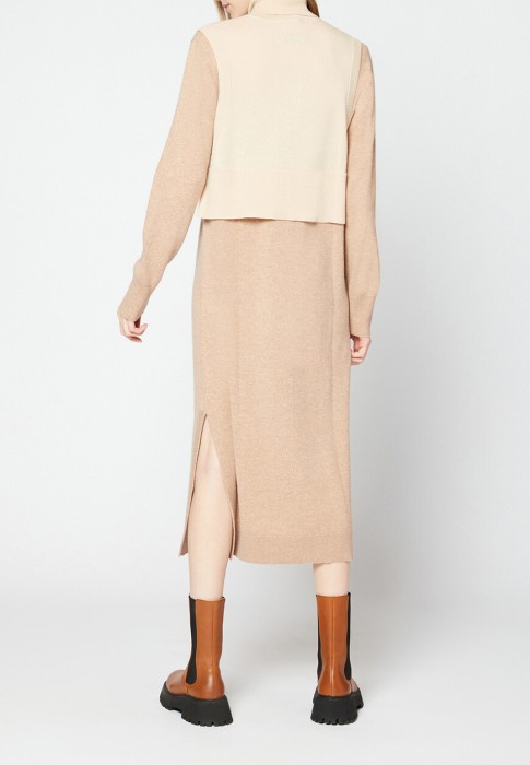 платье  из проверенных материалов спереди