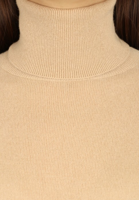 платье  из проверенных материалов спереди