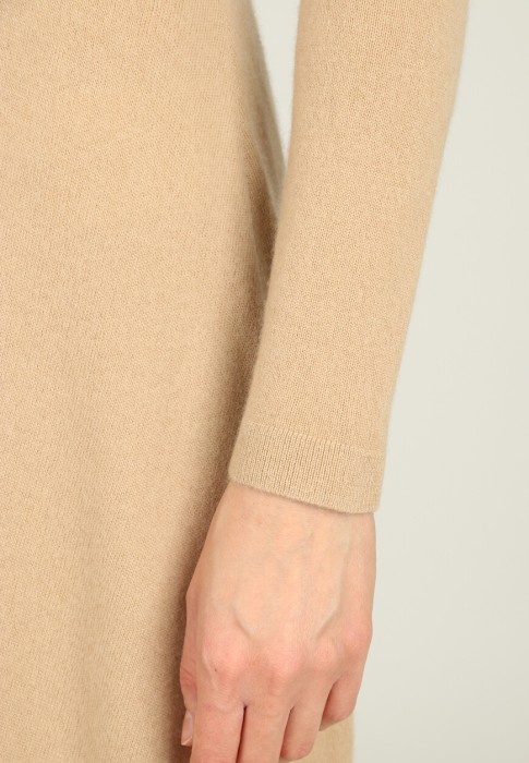 платье  из проверенных материалов спереди