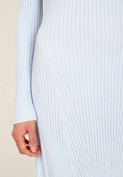 платье  из проверенных материалов спереди