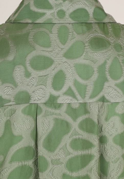 Товар зеленого цвета с внутренней стороны