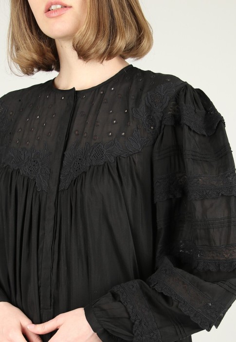 платье  из проверенных материалов спереди