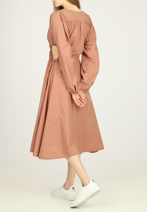 Товар розового цвета с внутренней стороны