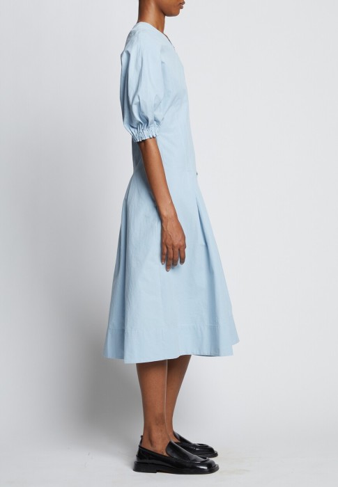 Товар голубого цвета с внутренней стороны