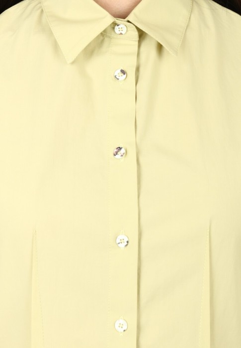 Товар зеленого цвета с внутренней стороны