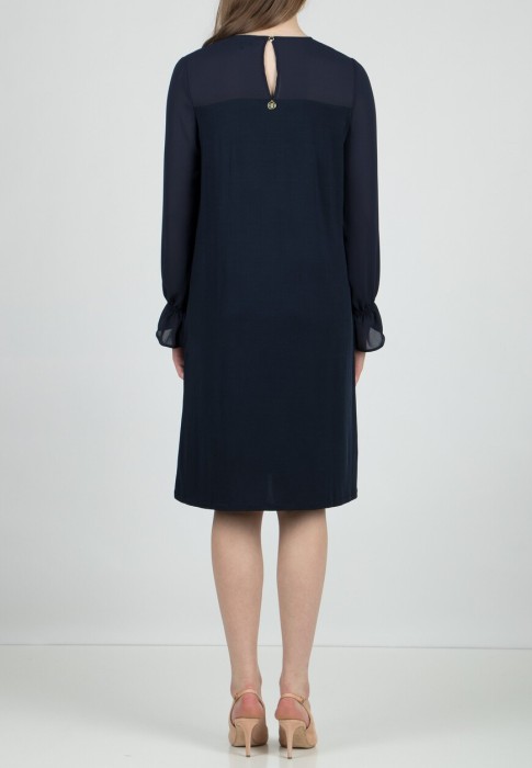 Товар синего цвета с внутренней стороны