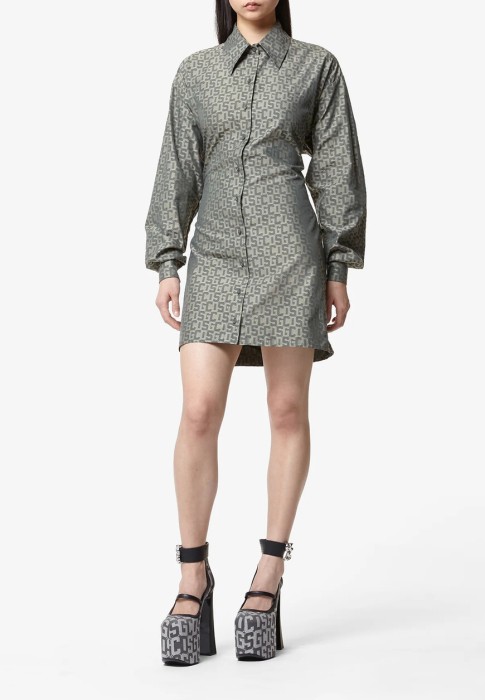 Товар зеленого цвета с внутренней стороны