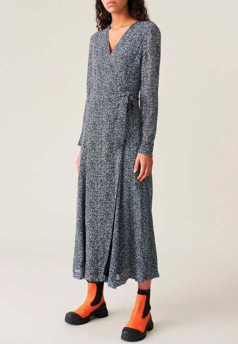 платье  по цене 21630 руб вид справа