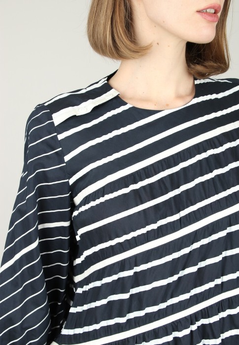 платье  из проверенных материалов спереди