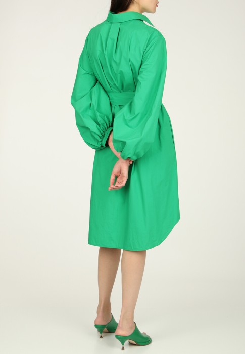 Товар зеленого цвета с внутренней стороны