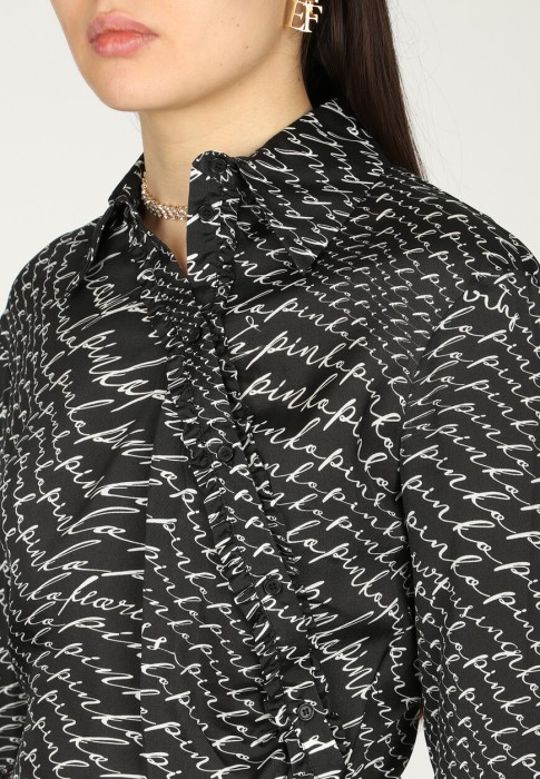 Товар черного цвета с внутренней стороны