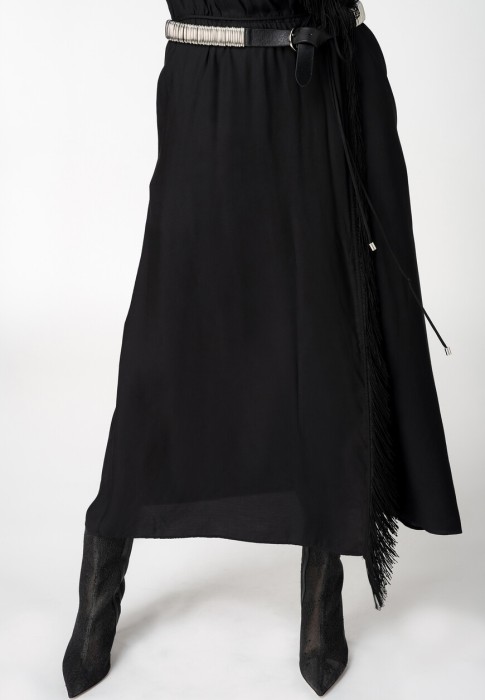 Товар черного цвета с внутренней стороны