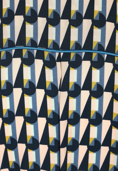 платье  - качественный продукт вид сбоку