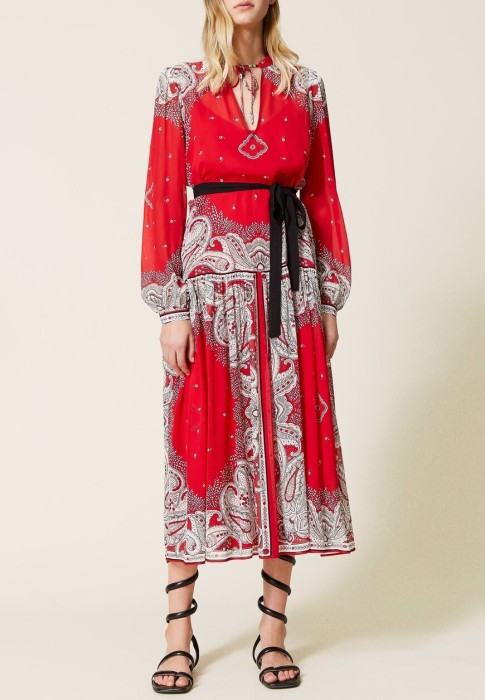 платье  из проверенных материалов спереди