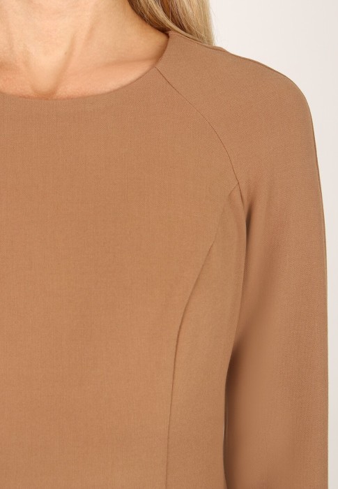 платье  из проверенных материалов спереди