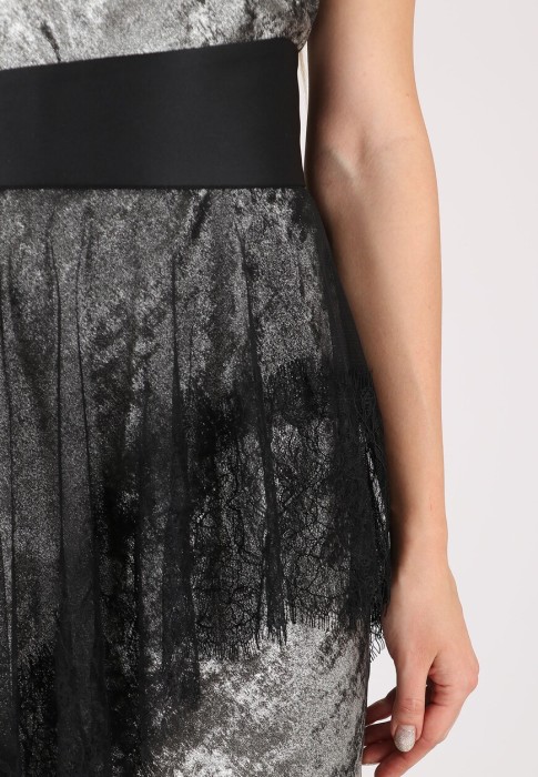 Продукция для женщин фото