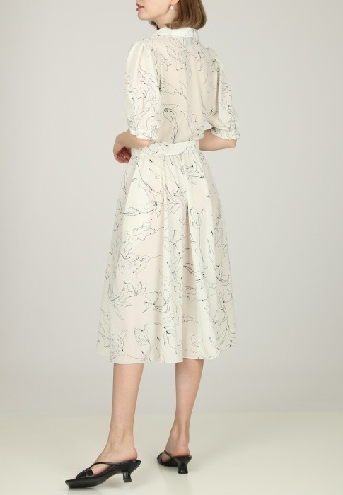 Товар белого цвета с внутренней стороны