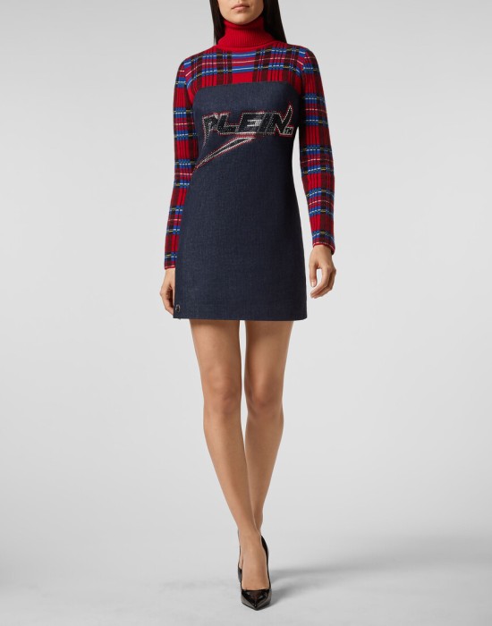 платье  по цене 74800 руб вид справа