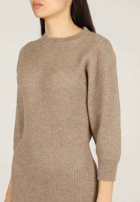 платье  из проверенных материалов спереди