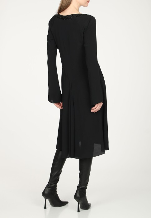 платье  из проверенных материалов спереди