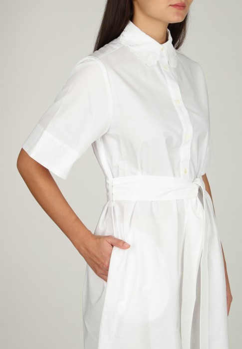 Товар белого цвета с внутренней стороны