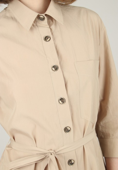 Товар коричневого цвета с внутренней стороны