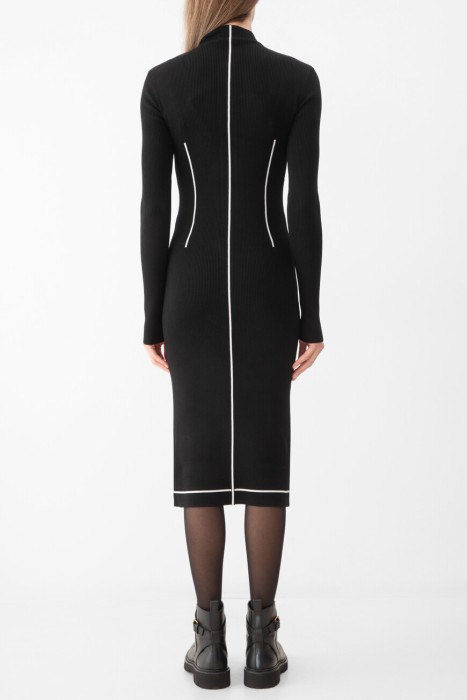 платье  по цене 53000 руб вид справа