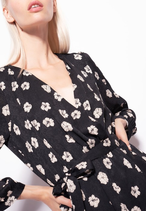 платье  из проверенных материалов спереди