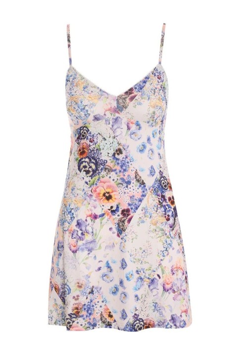 платье  по цене 100625 руб вид справа