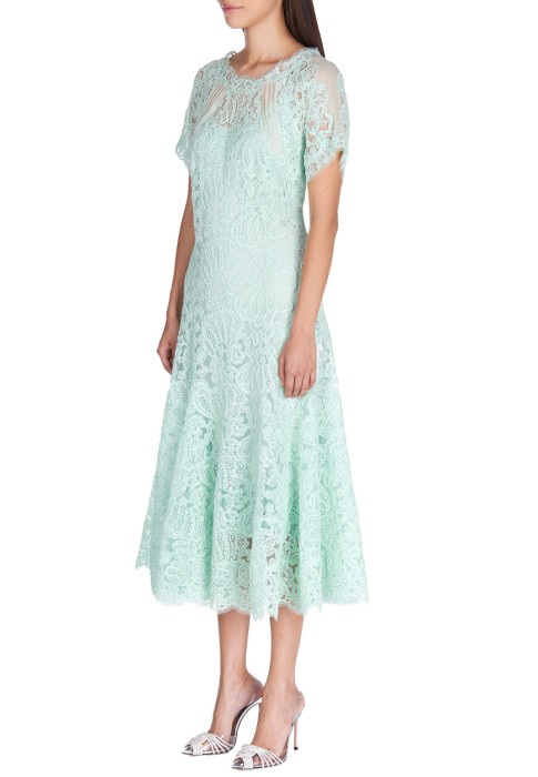 Товар зеленого цвета с внутренней стороны