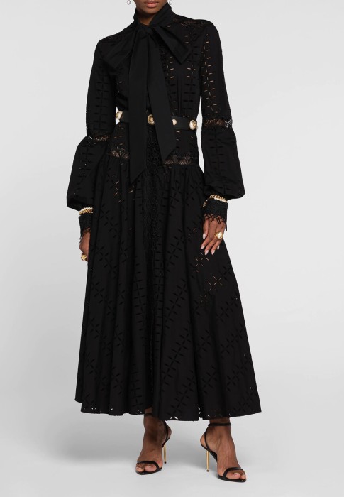 платье  по цене 279230 руб вид справа