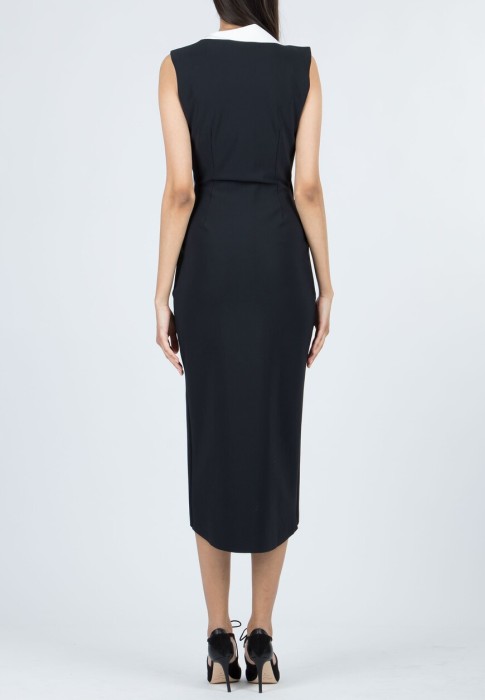 Товар черного цвета с внутренней стороны