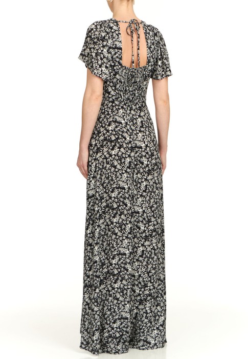 Товар черного цвета с внутренней стороны