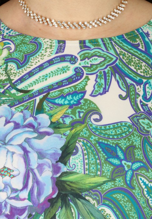 Товар голубого цвета с внутренней стороны