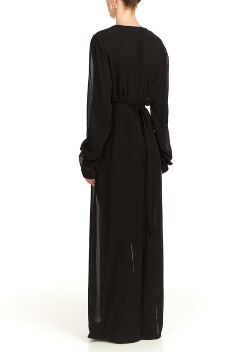 Товар черного цвета с внутренней стороны