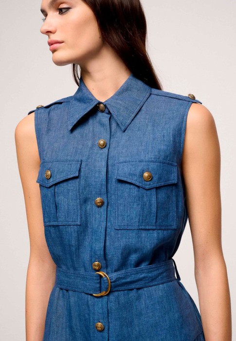 Товар синего цвета с внутренней стороны