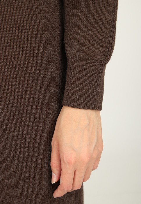 платье  из проверенных материалов спереди