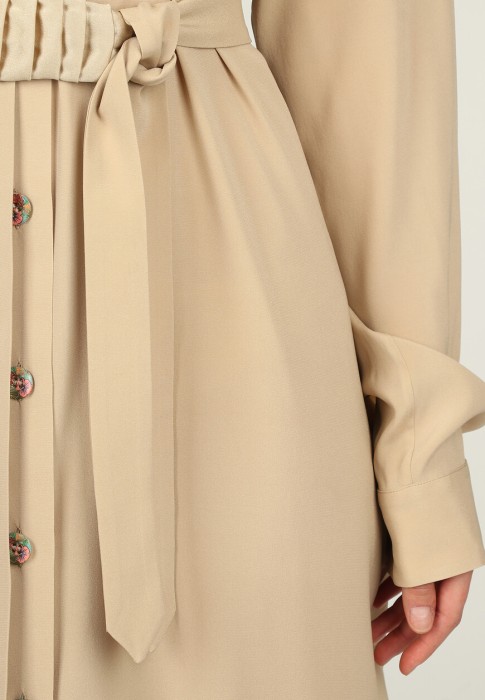 платье  из проверенных материалов спереди